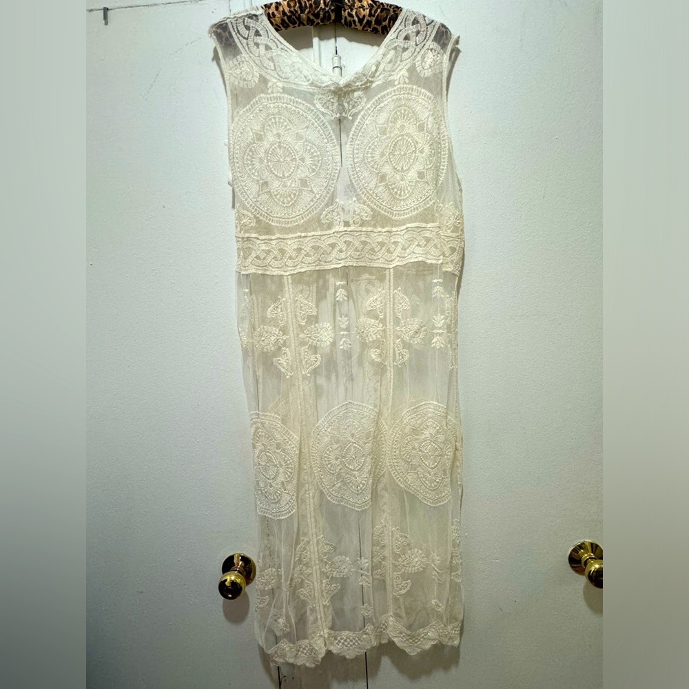 NWT Rebellion Lace Vest Duster Cover Up Cream Medium - Picture 4 of 6